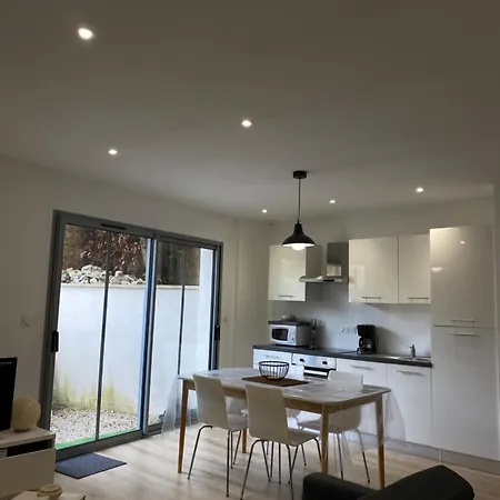La Maisonnette De Curis Tatil Evi *