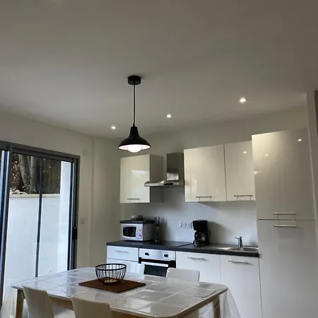 La Maisonnette De Curis